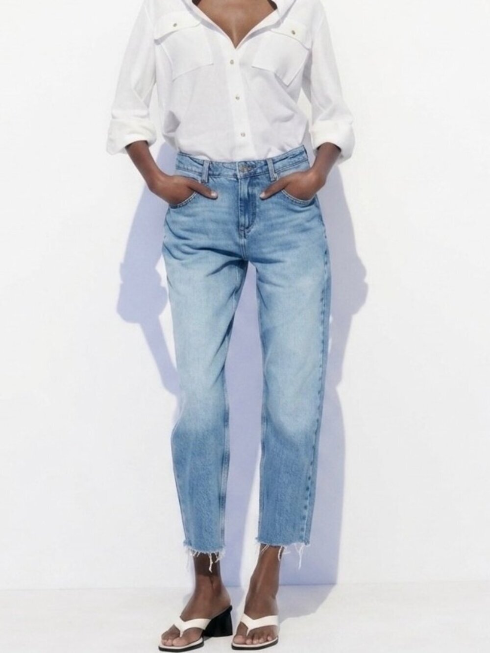Zara Cropped Raw Hem Boyfriend Jeans Straight Leg 6 High-Waisted Casual Capsule